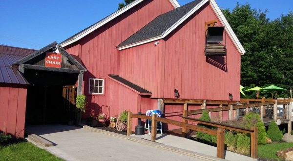 The Incredible Barn Restaurant Everyone In Vermont Needs To Visit At Least Once