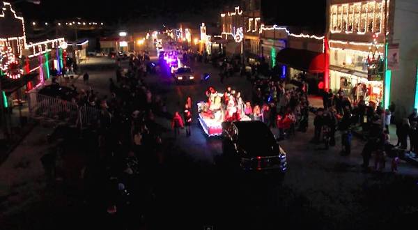 Visit Utah’s Christmas Town For The Most Enchanting Night Ever