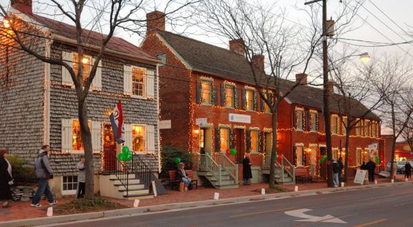 The Christmas Village In Maryland That Becomes Even More Magical Year After Year