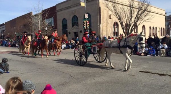 The Christmas Parade In Kansas That Will Enchant You In The Best Way Possible