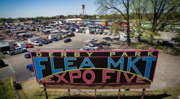 Everyone In Louisville Should Visit This Epic Flea Market At Least Once