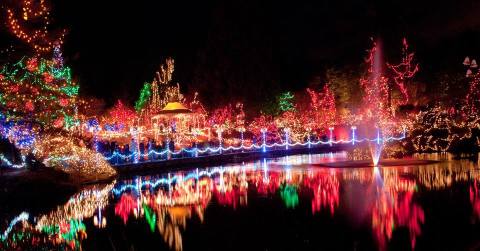 The Christmas Lights Road Trip Around Cincinnati That's Nothing Short Of Magical