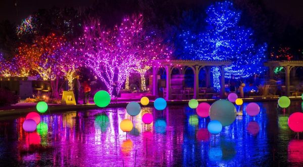 9 Magical Light Displays In Denver That Will Simply Mesmerize You This Season