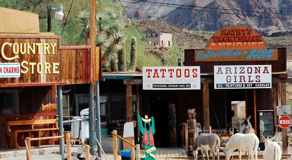 Celebrate Route 66’s 91st Birthday By Visiting One Of These 13 Offbeat Locations In Arizona