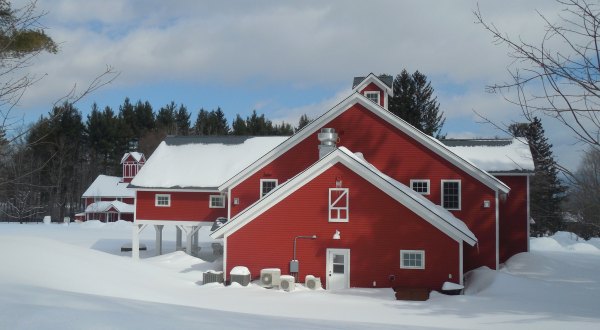 9 Vermont Towns That Positively Come To Life In The Winter
