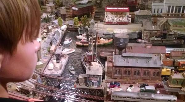 This Holiday Train Show In Connecticut Will Get You In The Spirit For The Season