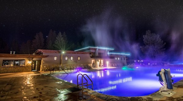 This Luxurious Mountain Hot Spring In Idaho Is Absolutely Divine