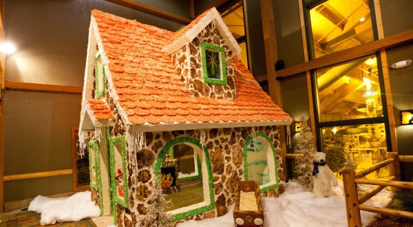 Your Family Will Love a Chance to Visit this Giant Edible Gingerbread House in Wisconsin