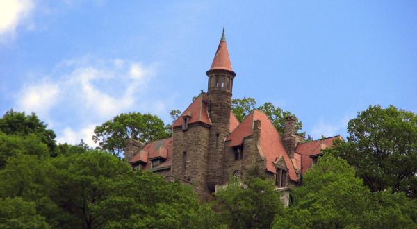 The Hidden Castle In New York That Almost No One Knows About