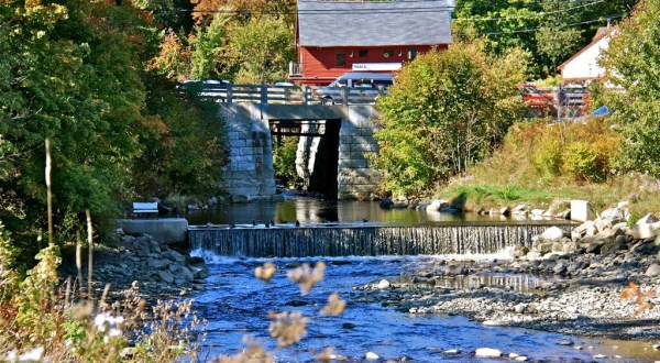 This Enchanting Town In Maine Is Unlike Any Other In The World