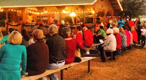 The Christmas Village In Mississippi That Becomes Even More Magical Year After Year