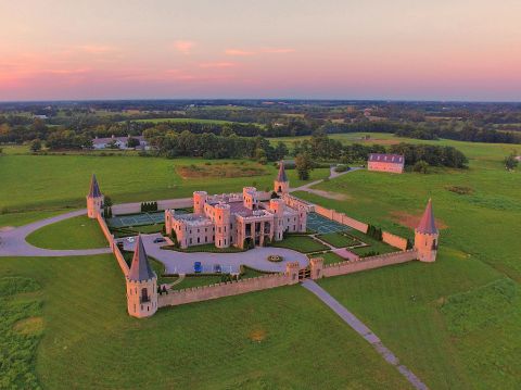 Kentucky’s Very Own Castle Is Now A Restaurant. Step Inside And Take A Look.