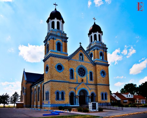 The Little-Known Church Hiding In Kansas That Is An Absolute Work Of Art