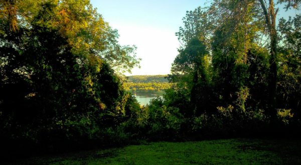This One Easy Hike In Cincinnati Will Lead You Someplace Unforgettable