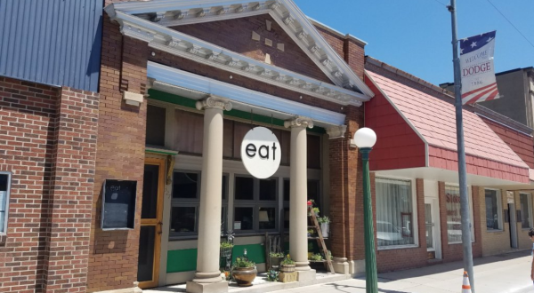 This Nebraska Restaurant Used To Be A Bank And You’ll Want To Visit