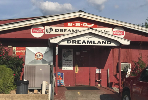 Travel Off The Beaten Path To Try The Most Mouthwatering BBQ In Alabama