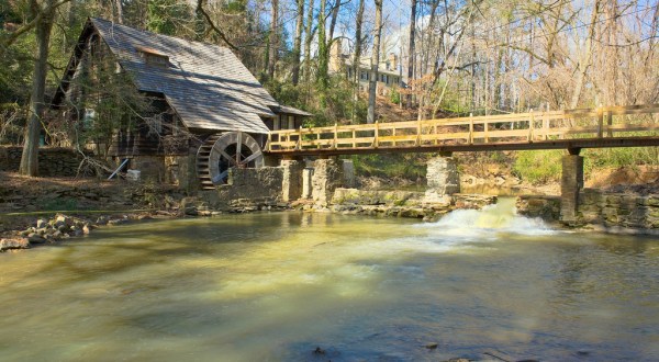 You’ll Never Forget A Trip To The Most Enchanting Town In All Of Alabama