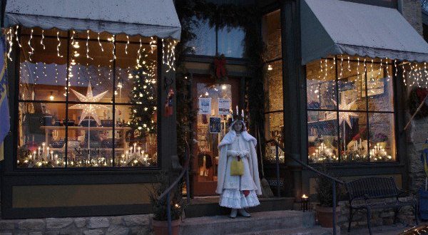 The Christmas Village In Wisconsin That Becomes Even More Magical Year After Year