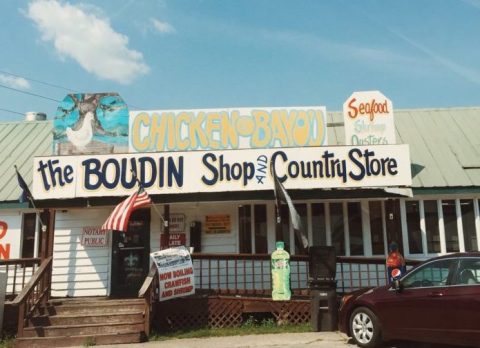 Here's The Perfect Weekend Itinerary If You Love Exploring Louisiana’s Best Antique Stores