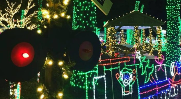 The Mesmerizing Christmas Display In New Jersey With Over 1 Million Glittering Lights