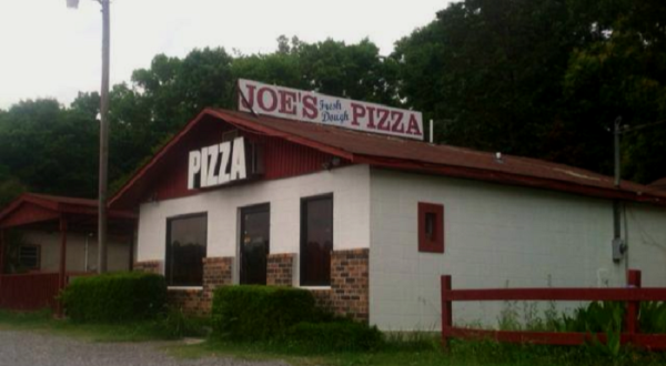 There’s A Small Town In Alabama Known For Its Truly Epic Pizza