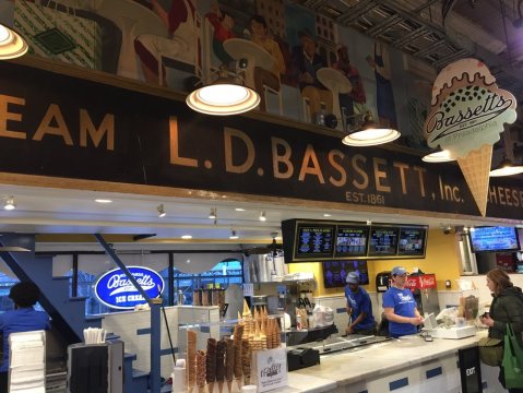 The Oldest Ice Cream Shop In America Is Right Here In Philadelphia And It's Amazing