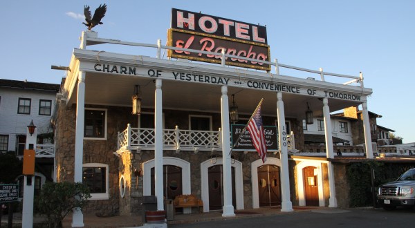 Spend The Night At This Historic New Mexico Hotel Where Hollywood Cowboys Used To Stay