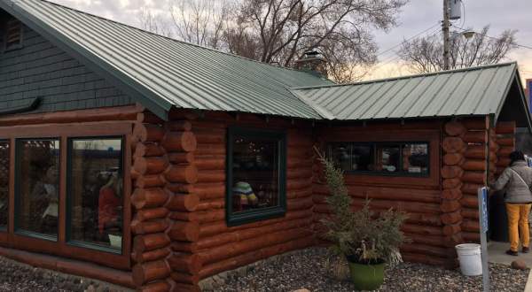 The Remote Cabin Restaurant In Minnesota That Feels Just Like Home