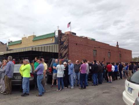 There's A Reason There's Always A Line At This One BBQ Joint In Oklahoma