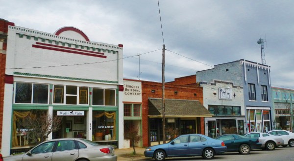 10 Underrated Alabama Towns That Deserve A Second Look
