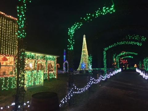 The Christmas Village In Ohio That Becomes Even More Magical Year After Year
