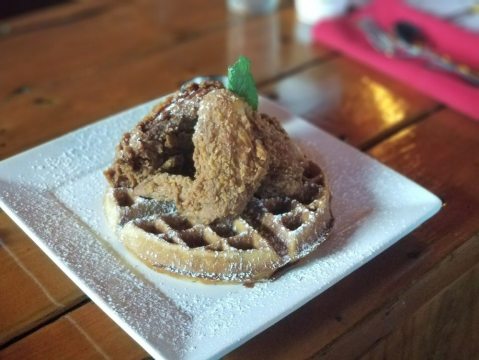 The Drool-Worthy Restaurant In Texas That Serves Amazing Chicken And Waffles