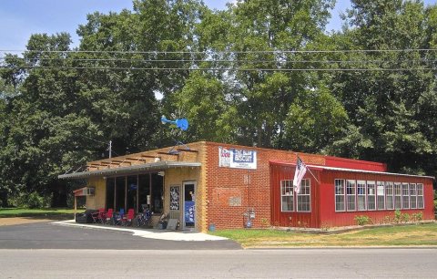 No Matter What You Order, You Can't Go Wrong At This Mississippi Hole-In-The-Wall