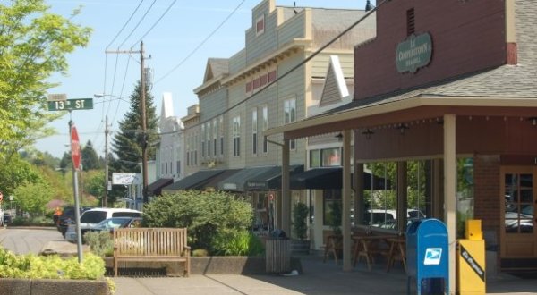 This Tiny Oregon Town Is One Of The Happiest Places In America