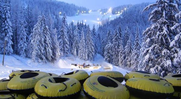 This Epic Snow Tubing Hill In Washington Will Give You The Winter Thrill Of A Lifetime