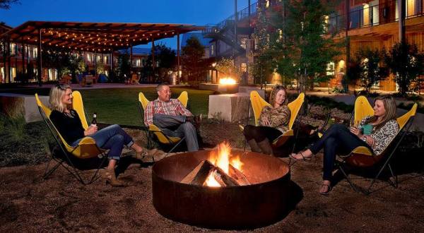 This Fireside Patio in Austin Is All You Need This Winter