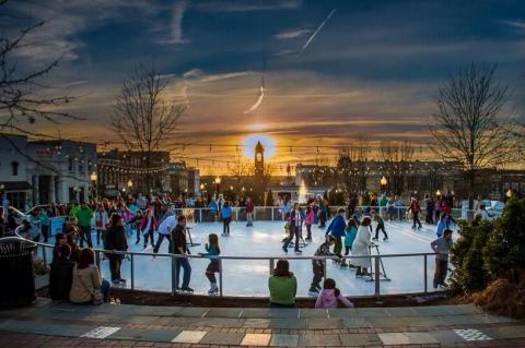 5 Magical Places In South Carolina With Outdoor Ice Skating