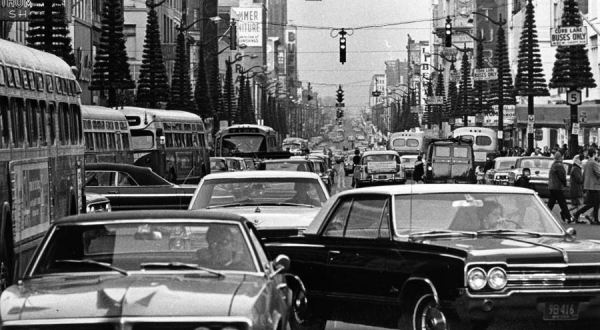 12 Vintage Photos Of Buffalo’s Streets That Will Take You Back In Time