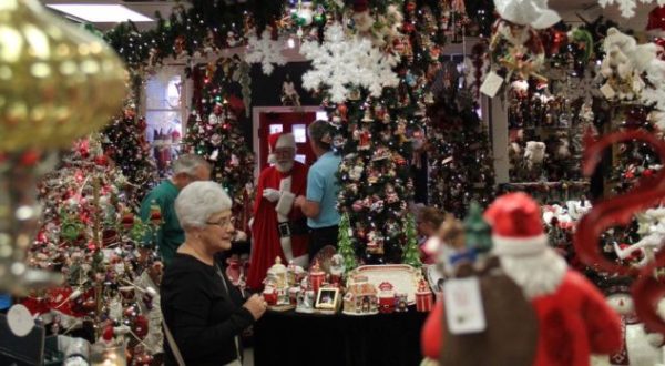 The Christmas Store In Arkansas That’s Simply Magical