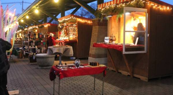 Michigan Has Its Very Own Dutch Christmas Market And You’ll Want To Visit