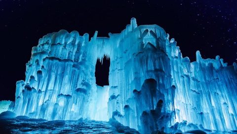 The One Staggering Ice Castle In Minnesota You Need To See To Believe