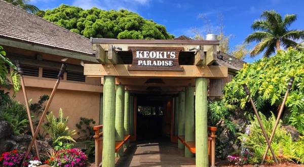 The 9 Best Little Food Towns In Hawaii You Need To Explore Before They Get Too Popular