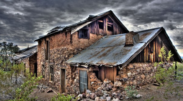 These 6 Ghost Towns In Arizona Are No Longer Fading In Time…And You’ll Want To Visit