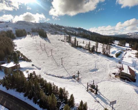 This Epic Snow Tubing Hill In Northern California Will Give You The Winter Thrill Of A Lifetime