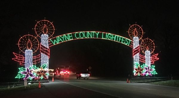Take A Dreamy Ride Through The Largest Drive-Thru Light Show In Michigan, Lightfest
