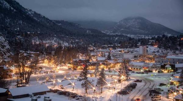 7 Enchanting Towns Around Denver That Feel Like You’ve Fallen Into A Snow Globe