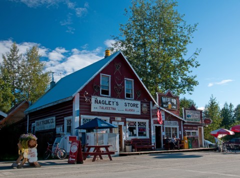 6 Stores That Anyone Who Grew Up In Alaska Will Undoubtedly Remember