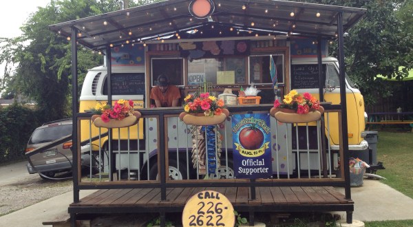 This Unexpectedly Awesome Restaurant In Tennessee Will Make You Do A Double Take