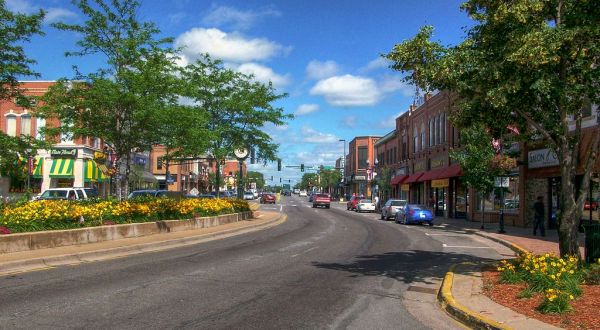 15 Small Towns Around Minneapolis Where Everyone Knows Your Name