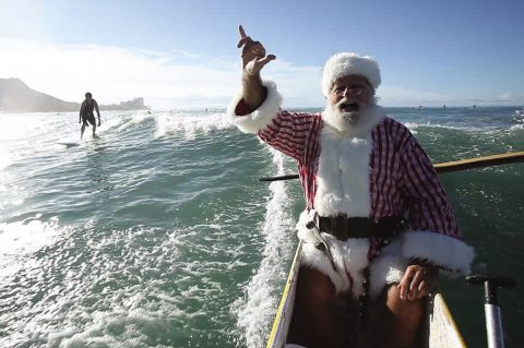 Only In Hawaii Will You Spot This Amazing Christmas Tradition In Action